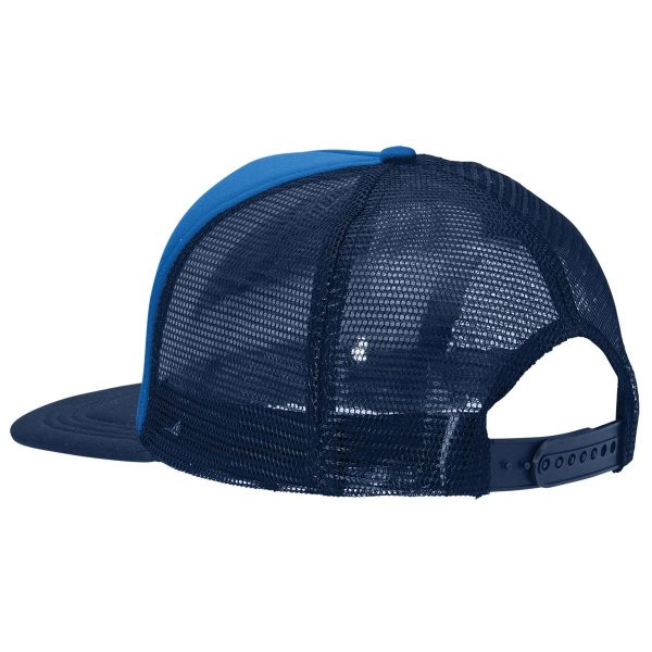 FLAT PEAK TRUCKER