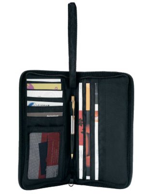 TRAVEL WALLET